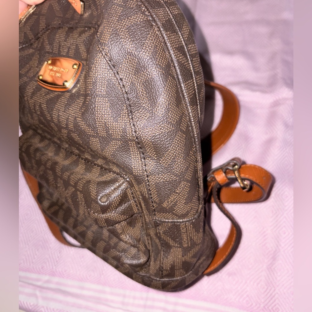Michael Kors Signature Brown Backpack - Picture 2 of 11